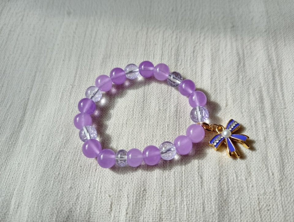 Timeless Beaded Bracelet With Charm – Effortless Everyday Style